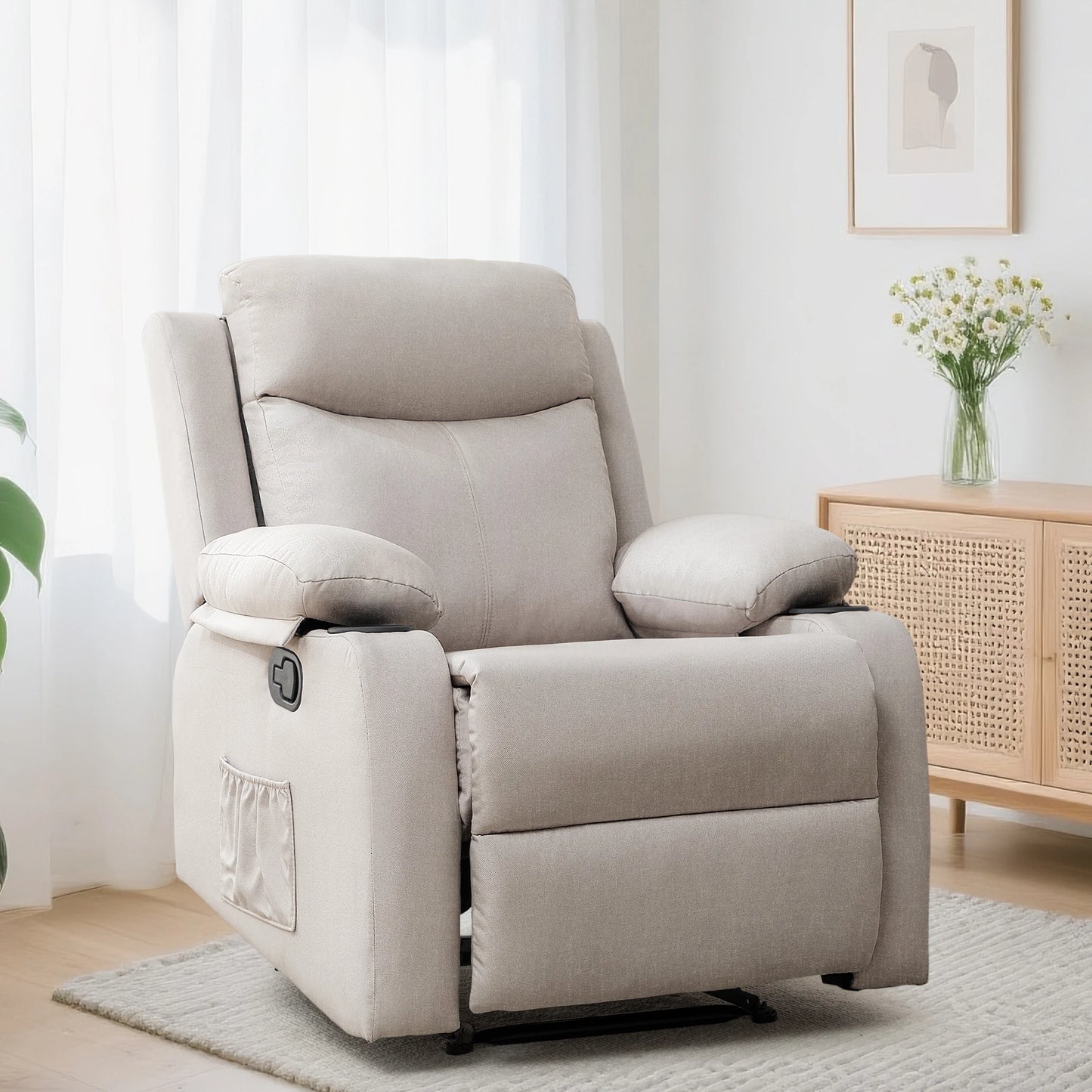 Manual Recliner, Cup Holders, Pockets